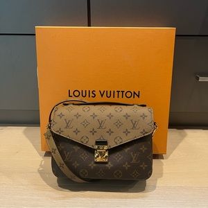 ❌SOLD❌ POCHETTE MÉTIS Monogram Reverse